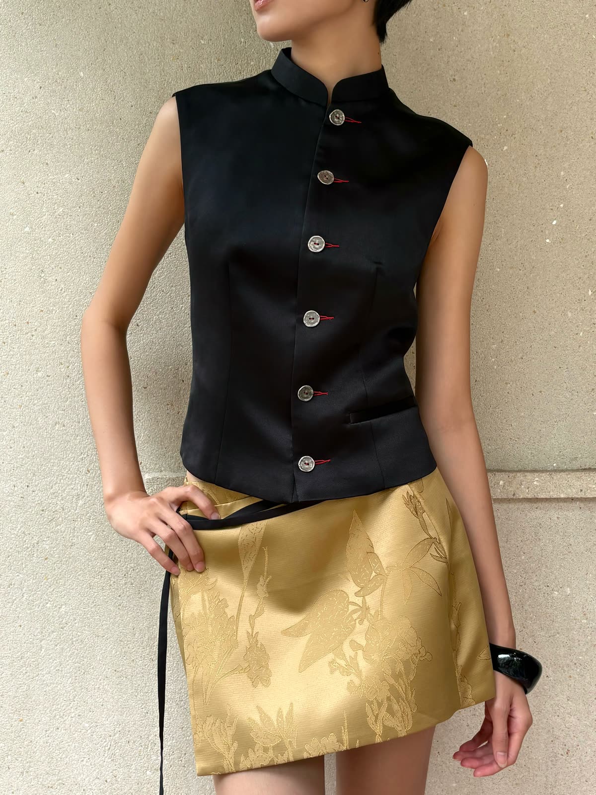 Thảo, Thome Designs, frame 1 of 7